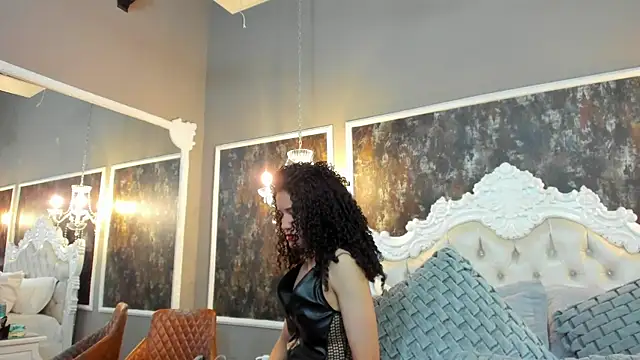 Snapshot of JuliethMilf chatting on 04/19/26, 12:33 JuliethMilf online show from 04/19/26, 12:33