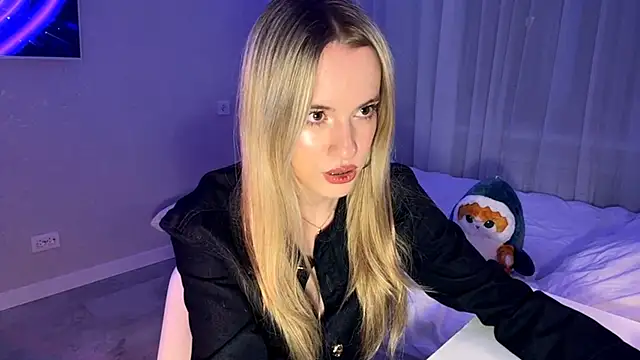 Between Eeys online show from 03/22/26, 04:19