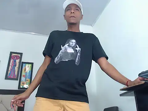 hotboyluxe online show from 02/06/26, 03:02