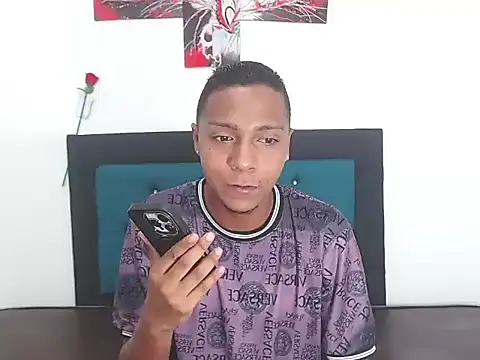 hotboyluxe online show from 04/05/26, 07:53