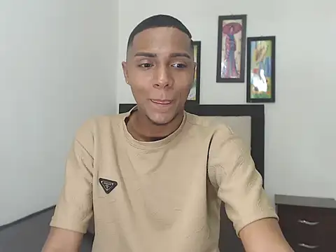 hotboyluxe online show from 02/14/26, 02:45