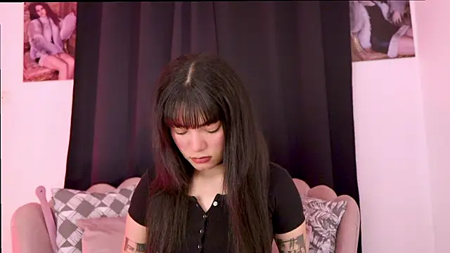 Snapshot of dakotacollins_ chatting on 05/18/26, 01:28 dakotacollins online show from 05/18/26, 01:28