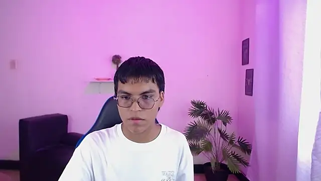 Maecum18 online show from 03/31/26, 09:06