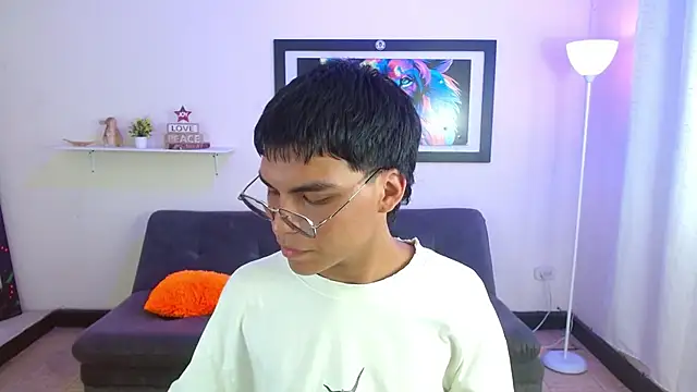 Maecum18 online show from 03/23/26, 09:03