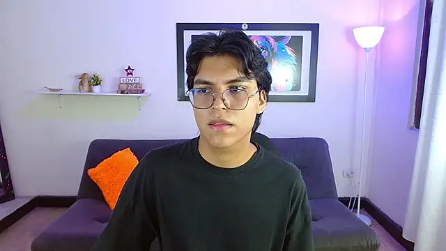 Maecum18 online show from 02/12/26, 08:41