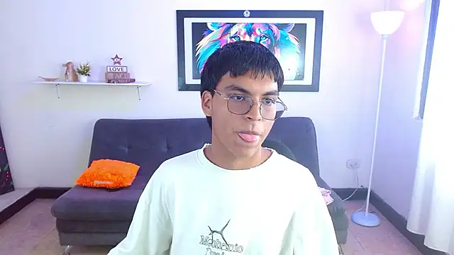 Maecum18 online show from 04/14/26, 09:09