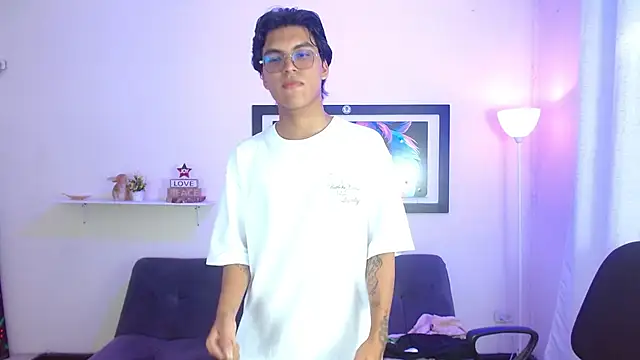 Maecum18 online show from 02/27/26, 09:03