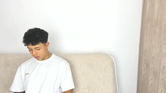 Snapshot of _Alex_Colton chatting on 02/27/26, 10:09 Alex Colton online show from 02/27/26, 10:09