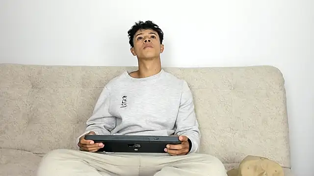 Snapshot of _Alex_Colton chatting on 02/16/26, 11:13 Alex Colton online show from 02/16/26, 11:13