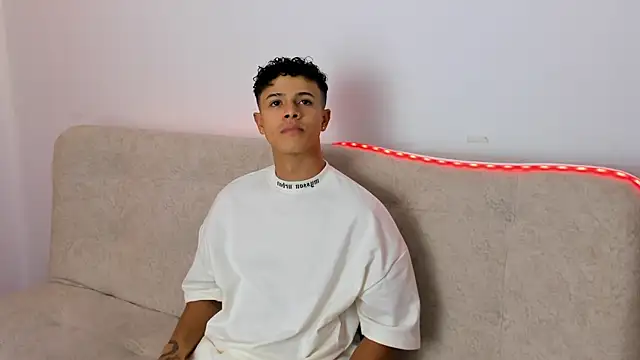  Alex Colton online show from 05/03/26, 10:02