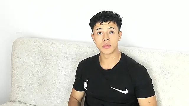 Snapshot of _Alex_Colton chatting on 02/05/26, 10:38 Alex Colton online show from 02/05/26, 10:38