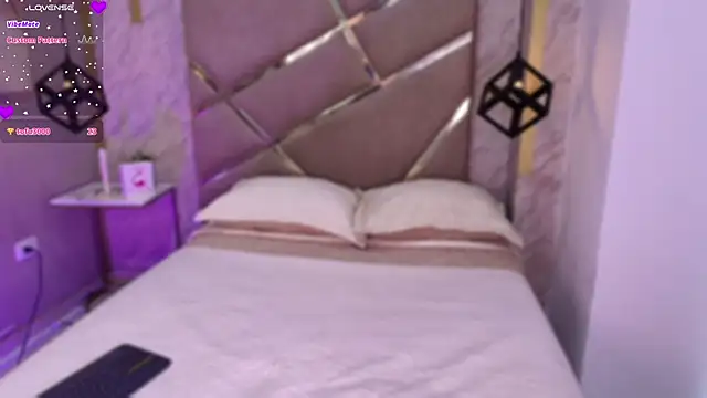 Mariluu  online show from 04/15/26, 02:54