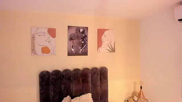 aura vega online show from 03/08/26, 02:04