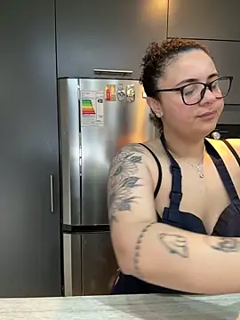 BabyChanntal online show from 03/31/26, 02:19