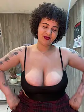 BabyChanntal online show from 03/25/26, 12:00