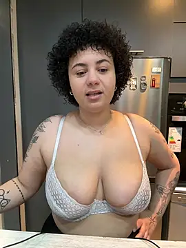 BabyChanntal online show from 02/17/26, 02:36