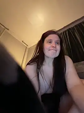 Snapshot of JulietteLatte chatting on 02/15/26, 02:45 JulietteLatte online show from 02/15/26, 02:45