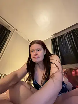 Snapshot of JulietteLatte chatting on 02/22/26, 10:44 JulietteLatte online show from 02/22/26, 10:44