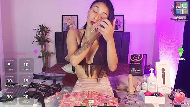 Petite pepper online show from 05/27/26, 12:45