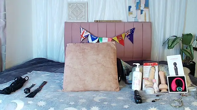 Petite pepper online show from 07/14/26, 08:26