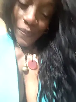 Snapshot of NatalieGainer_goodies chatting on 05/25/26, 05:22 NatalieGainer goodies online show from 05/25/26, 05:22