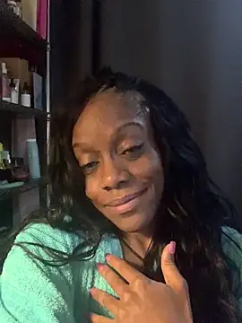 Snapshot of NatalieGainer_goodies chatting on 05/03/26, 12:20 NatalieGainer goodies online show from 05/03/26, 12:20