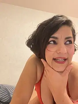 eva luz online show from 03/12/26, 09:41