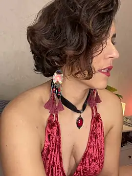 eva luz online show from 03/06/26, 08:37