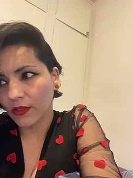 eva luz online show from 05/14/26, 05:10