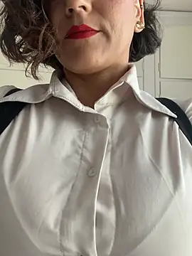 eva luz online show from 05/25/26, 08:13