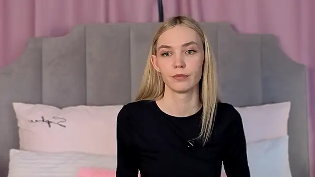 Snapshot of NikkiRyx chatting on 05/30/26, 03:50 NikkiRyx online show from 05/30/26, 03:50