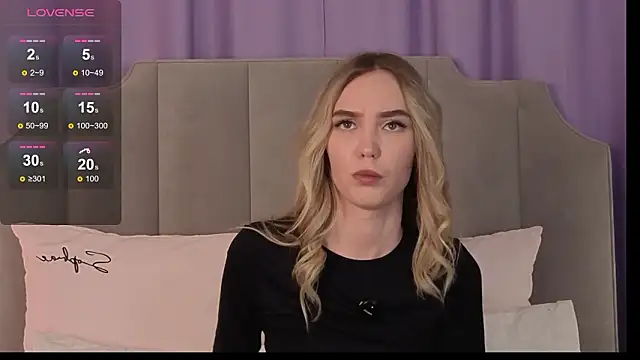 NikkiRyx online show from 03/22/26, 03:02