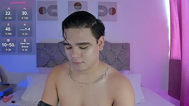 Snapshot of NoahVance chatting on 02/13/26, 03:01 NoahVance online show from 02/13/26, 03:01