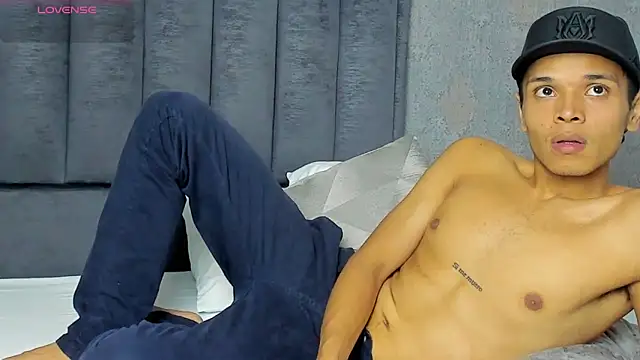 Alejandroo Montenegro online show from 03/10/26, 12:25