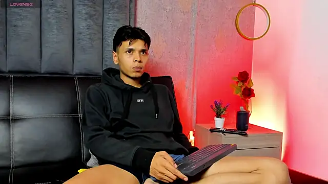 Alejandroo Montenegro online show from 03/29/26, 11:17