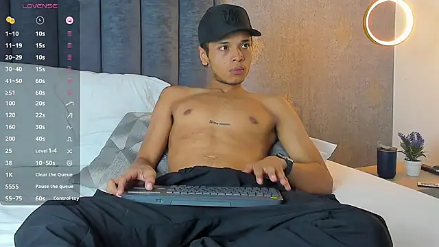 Alejandroo Montenegro online show from 03/19/26, 09:48