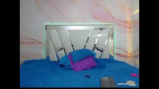 MayteLove online show from 02/21/26, 06:37