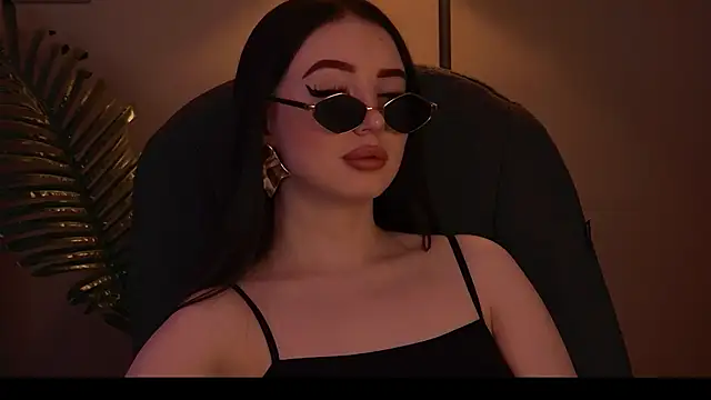 Snapshot of ArianaLim chatting on 05/06/26, 04:00 ArianaLim online show from 05/06/26, 04:00