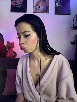 Snapshot of violettahotass chatting on 02/26/26, 04:07 violettahotass online show from 02/26/26, 04:07