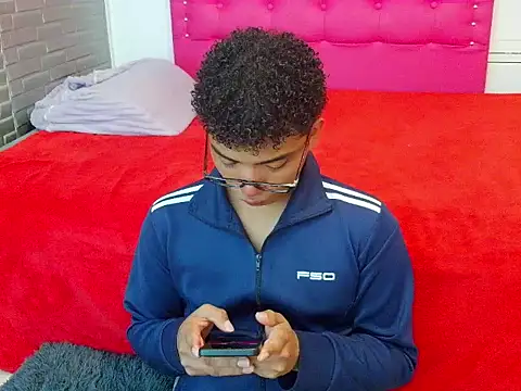 philipsex28 online show from 02/05/26, 07:32