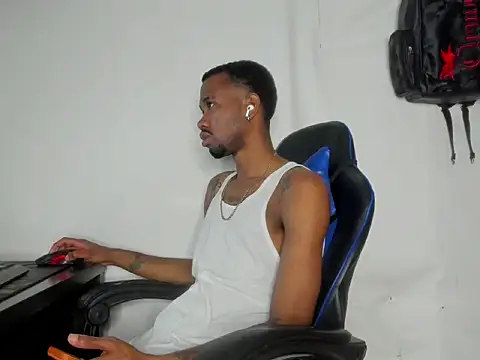 Snapshot of Kofi_exotic_2 chatting on 05/23/26, 10:09 Kofi exotic 2 online show from 05/23/26, 10:09