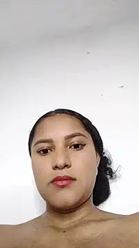 Snapshot of LiaRose- chatting on 06/10/26, 08:37 LiaRose- online show from 06/10/26, 08:37