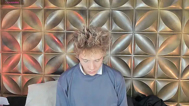 DannyParker  online show from 03/18/26, 04:37