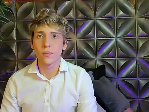 DannyParker  online show from 02/25/26, 05:07