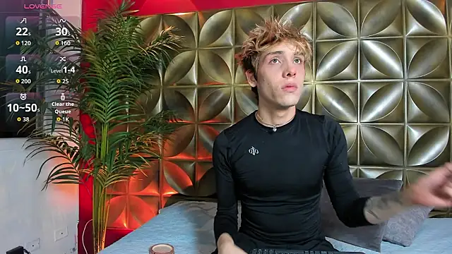 DannyParker  online show from 02/06/26, 04:08