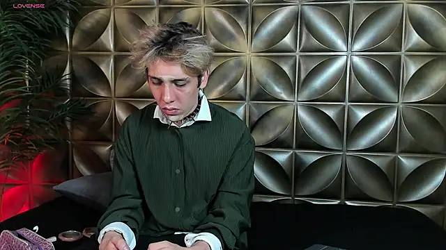 DannyParker  online show from 02/03/26, 04:43