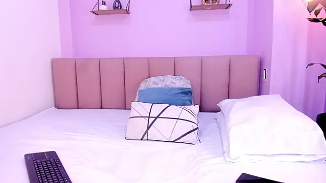 sam doll  online show from 04/09/26, 07:20