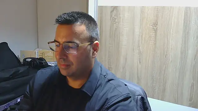 Snapshot of VanillaTime78-Jorge chatting on 04/13/26, 12:25 VanillaTime78-Jorge online show from 04/13/26, 12:25