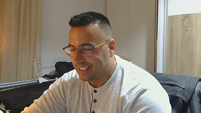 Snapshot of VanillaTime78-Jorge chatting on 04/24/26, 10:01 VanillaTime78-Jorge online show from 04/24/26, 10:01