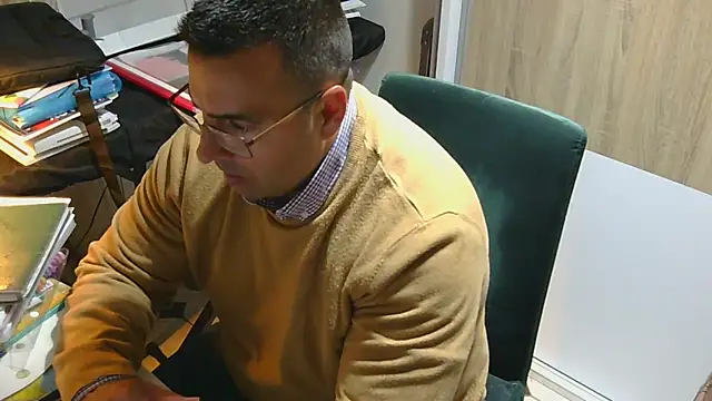 Snapshot of VanillaTime78-Jorge chatting on 05/01/26, 11:32 VanillaTime78-Jorge online show from 05/01/26, 11:32